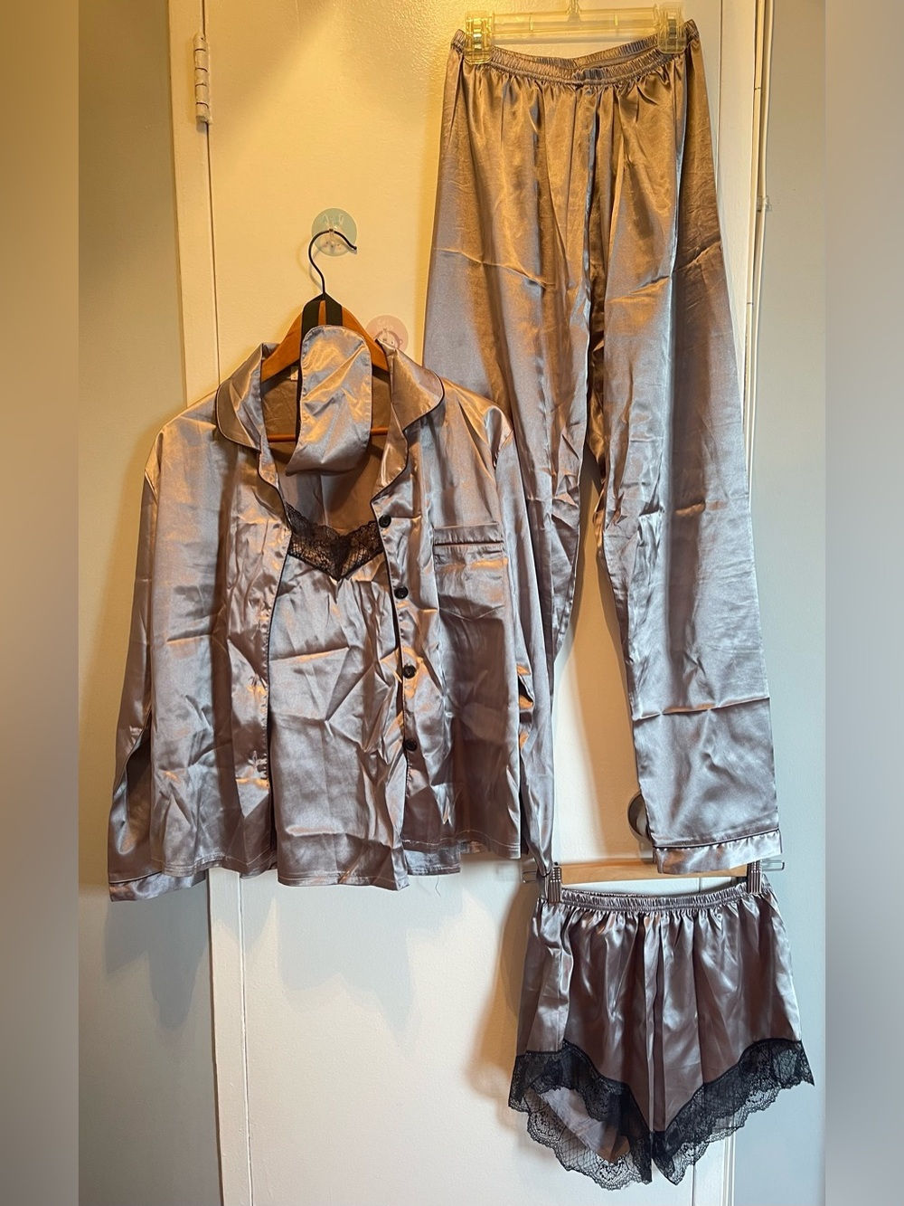 Nwot 6 Piece Pajama Set Pants, Shorts, Camisole, Shirt, Sleep Mask & Bag Size M